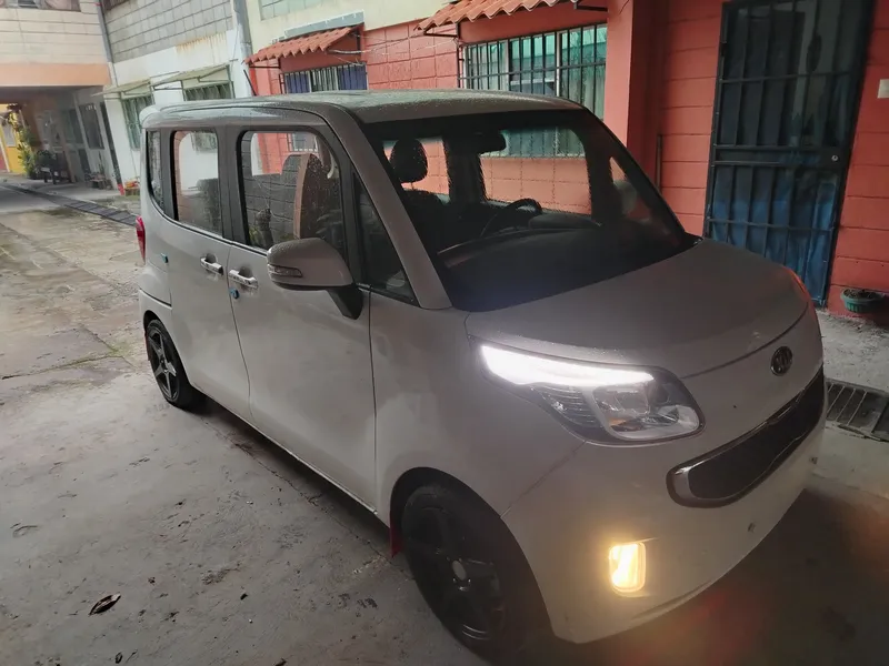 2013 Kia Ray