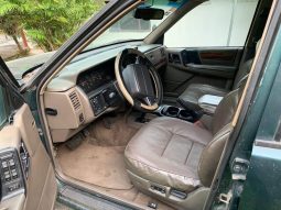 1993 4×4 Jeep Grand Cherokee lleno