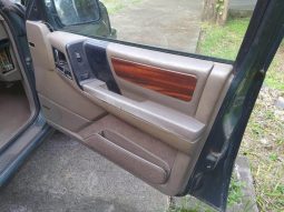 1993 4×4 Jeep Grand Cherokee lleno