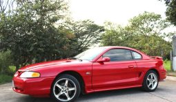 Excelente Ford Mustang GT 1995 lleno