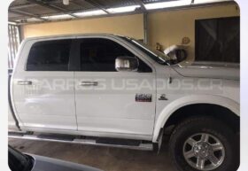 Excelente Dodge Ram 2500 Cummins 2011