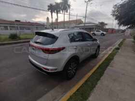 Excelente Kia Sportage 2016