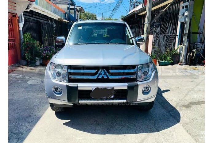 Excelente Mitsubishi Montero 2011 lleno