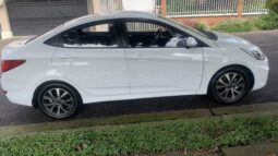 Excelente Hyundai Accent Blue 2016 lleno