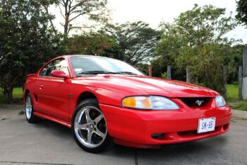 Excelente Ford Mustang GT 1995
