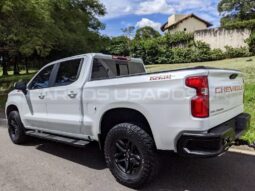 Muy Bueno Chevrolet Silverado Trailboss 2019 lleno