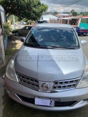 Muy Bueno Nissan Tiida 2010