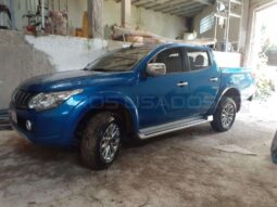 Excelente Mitsubishi L200 2018 lleno