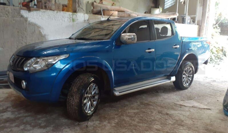 Excelente Mitsubishi L200 2018 lleno