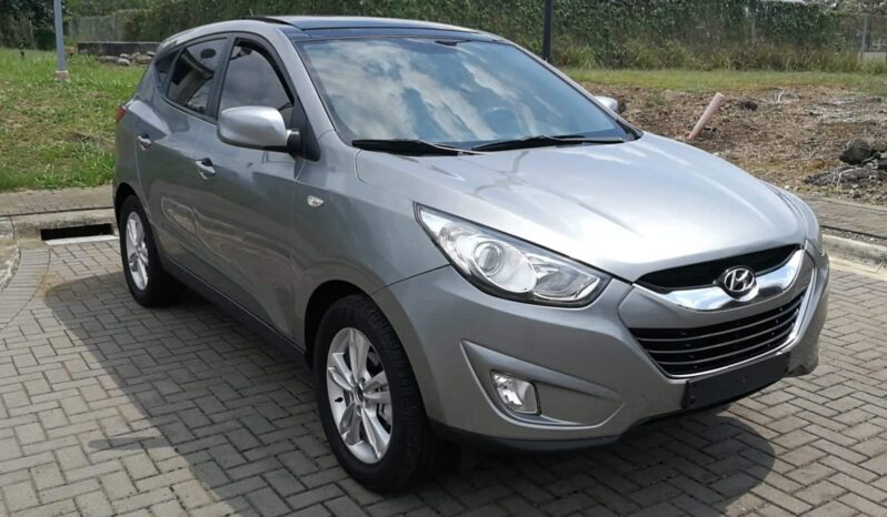 Excelente Hyundai Tucson 2011 lleno