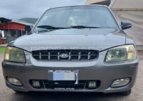 Excelente Hyundai Accent 2002