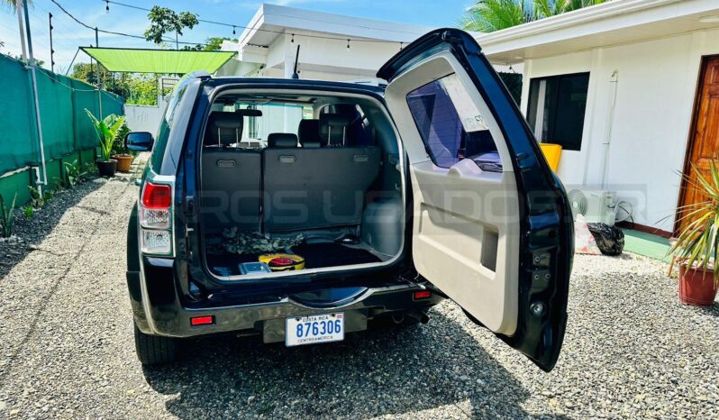 Excelente Suzuki Grand vitara 2011 lleno