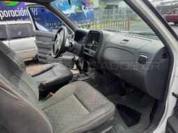 Excelente Nissan Frontier 2011 lleno