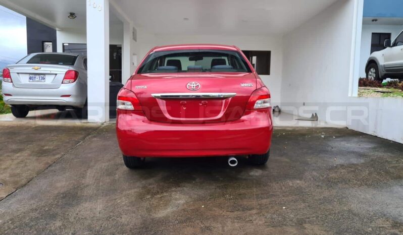 Excelente Toyota Yaris 2007 lleno