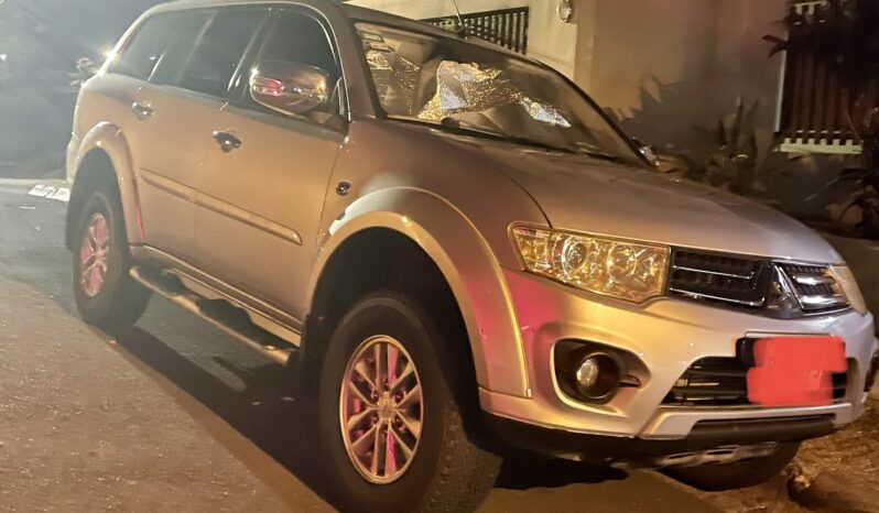 Muy Bueno 2016 Mitsubishi Montero Sport lleno