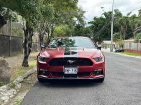 Excelente 2015 Ford Mustang