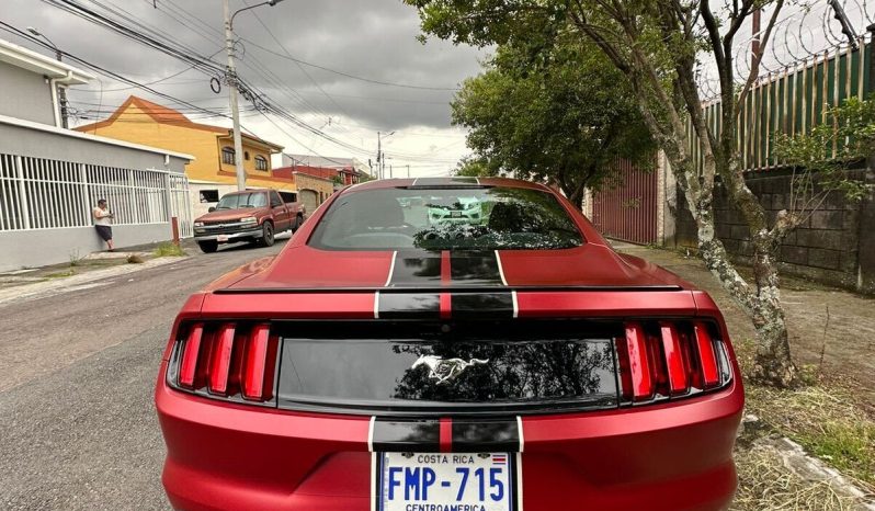 Excelente 2015 Ford Mustang lleno