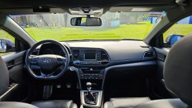 Excelente 2017 Hyundai Elantra
