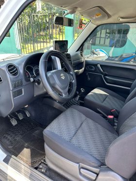 Excelente 2018 Suzuki Jimny
