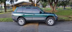 Bueno 1997 Toyota RAV4 lleno