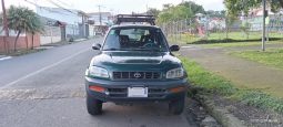 Bueno 1997 Toyota RAV4 lleno