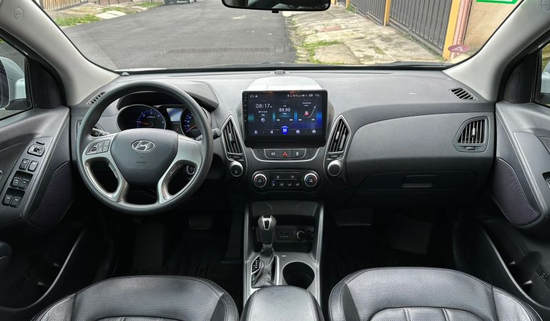 Excelente 2015 Hyundai Tucson lleno