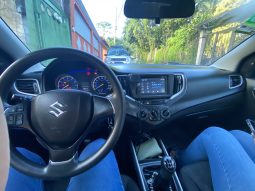 Excelente 2017 Suzuki Baleno lleno