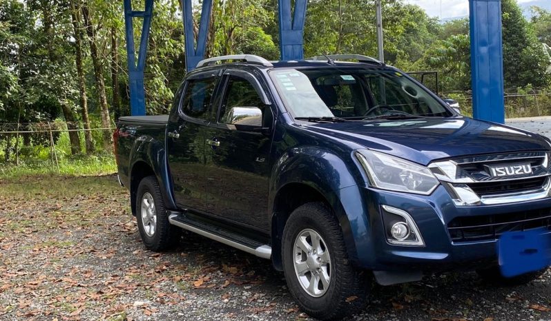 Excelente 2018 Isuzu D-Max lleno