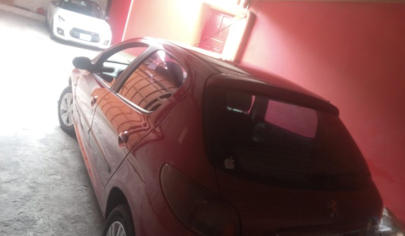 Muy Bueno 2006 Peugeot 206 lleno