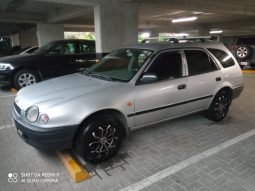 Muy Bueno 2000 Toyota Corolla lleno