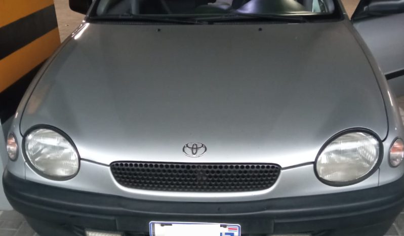 Muy Bueno 2000 Toyota Corolla lleno