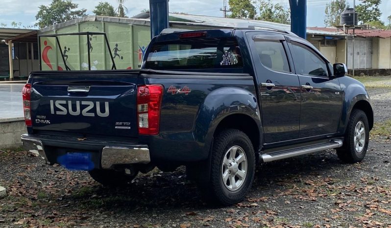 Excelente 2018 Isuzu D-Max lleno