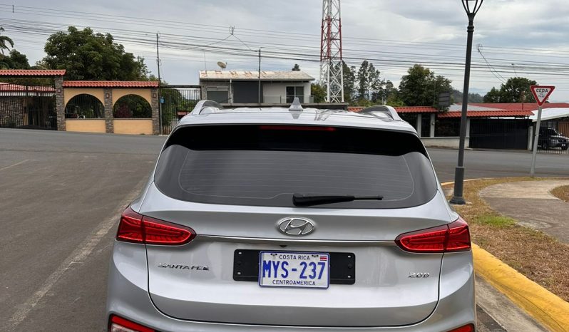 Excelente 2019 Hyundai Santa Fe lleno