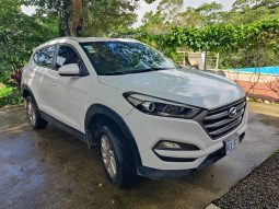 Excelente 2017 Hyundai Tucson lleno