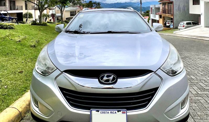 Excelente 2012 Hyundai Tucson lleno