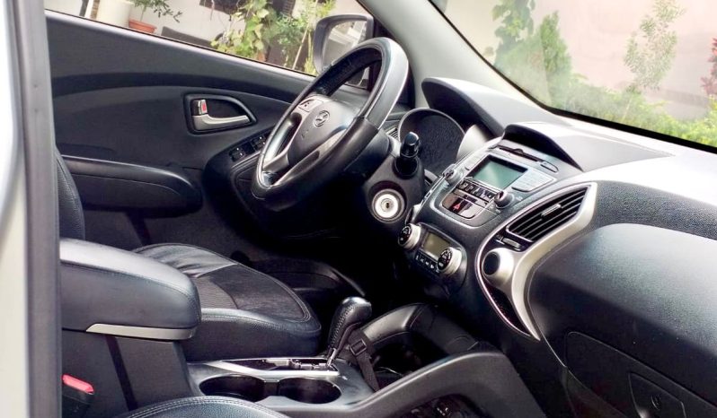 Excelente 2012 Hyundai Tucson lleno