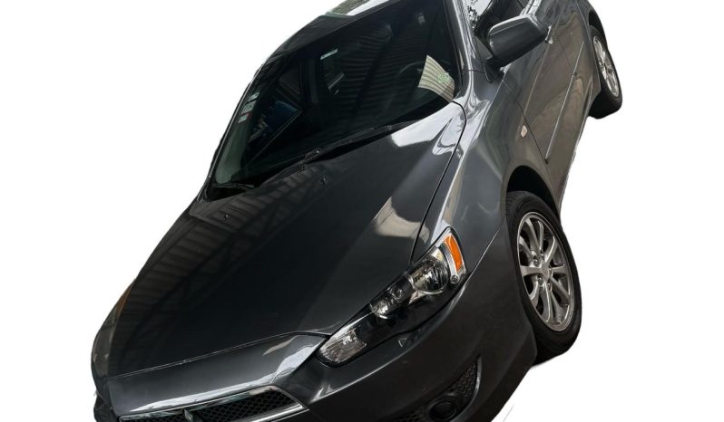 Excelente 2011 Mitsubishi Lancer lleno