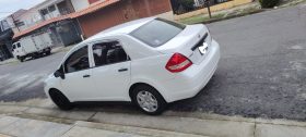 Excelente 2017 Nissan Tiida