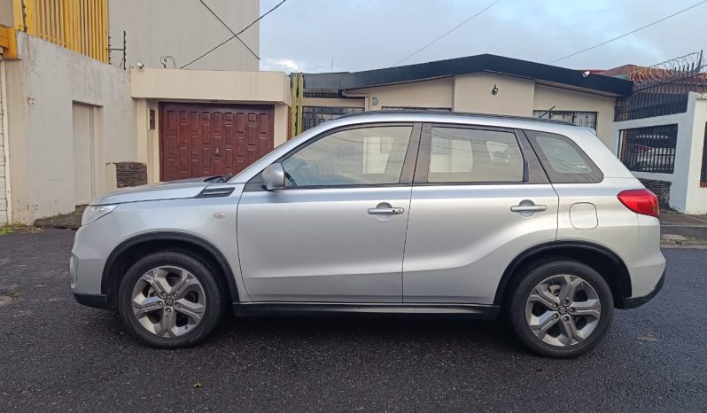 Muy Bueno 2019 Suzuki Vitara lleno