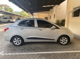 Excelente 2019 Hyundai i10 lleno