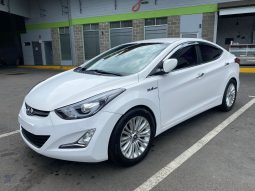 Excelente 2014 Hyundai Avante lleno