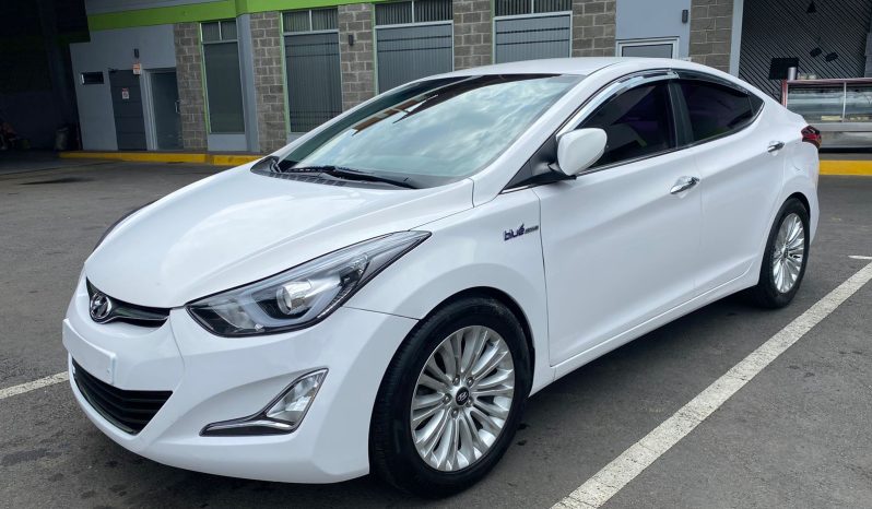 Excelente 2014 Hyundai Avante lleno