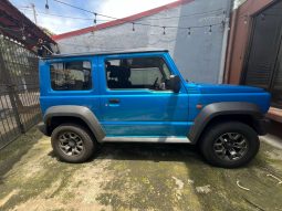 Excelente 2019 Suzuki Jimny lleno