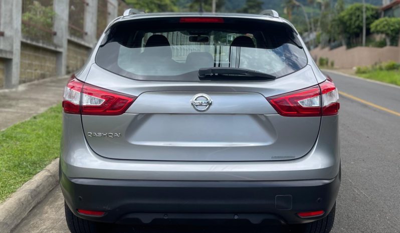 Excelente 2018 Nissan Qashqai lleno