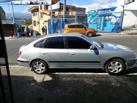 Muy Bueno 2005 Hyundai Elantra