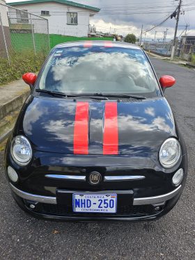 Muy Bueno 2011 Fiat 500