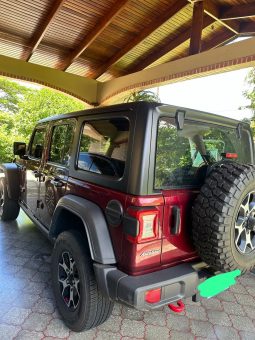 Excelente 2022 Jeep Wrangler lleno