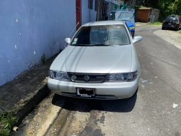 Bueno 1996 Nissan Sentra lleno