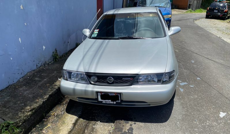 Bueno 1996 Nissan Sentra lleno