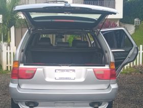 Excelente 2003 BMW X5